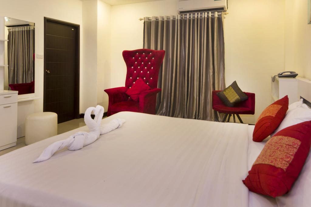 Royal Q & D Suites Pattaya Εξωτερικό φωτογραφία