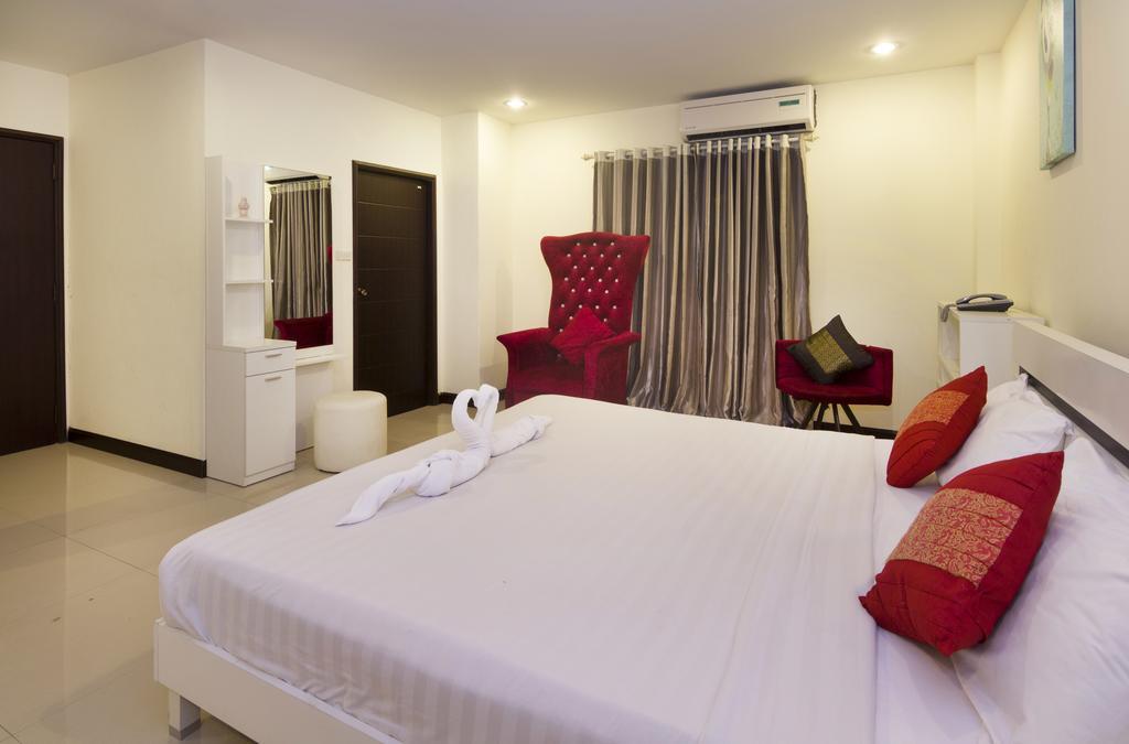 Royal Q & D Suites Pattaya Εξωτερικό φωτογραφία