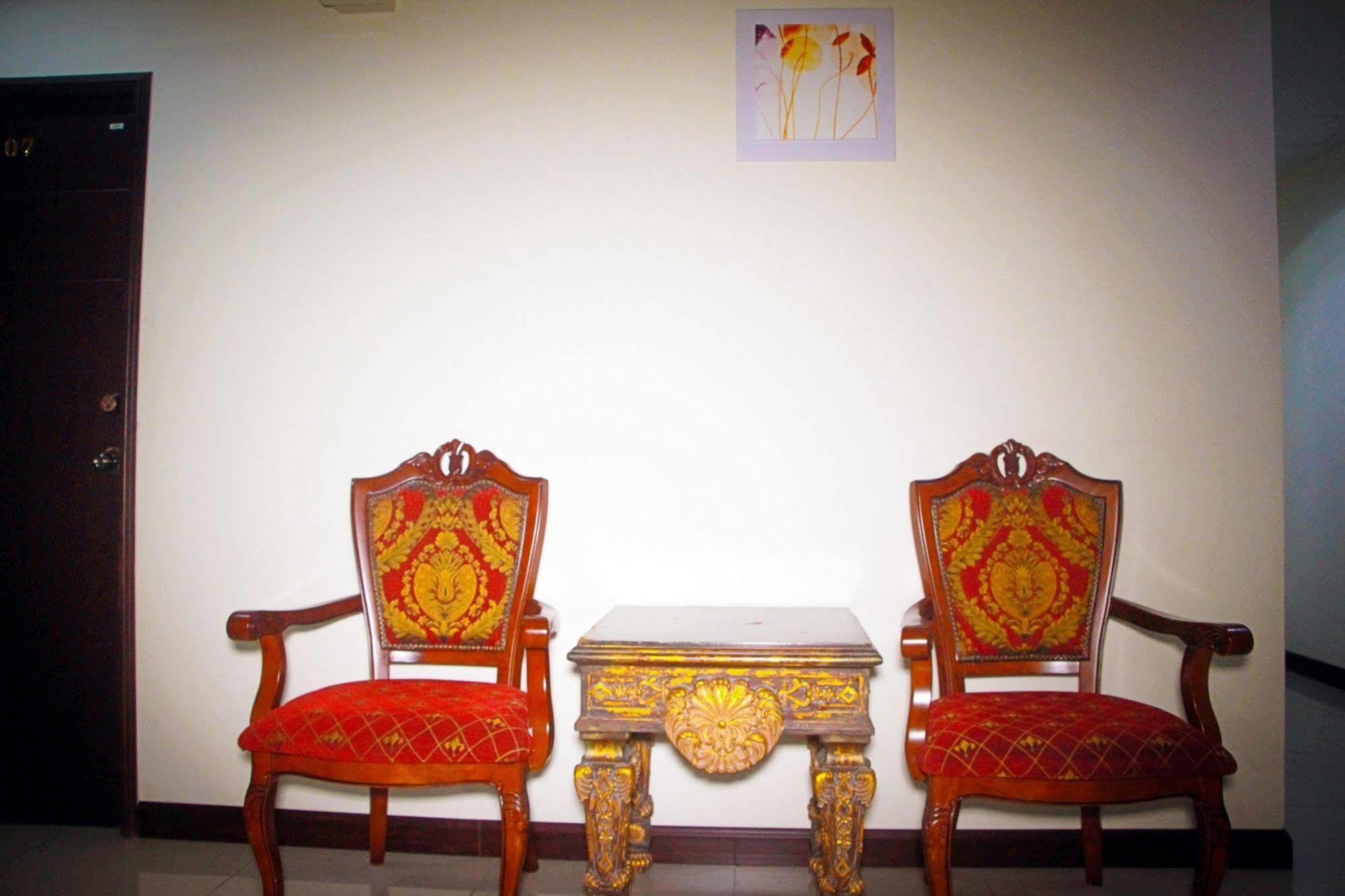 Royal Q & D Suites Pattaya Εξωτερικό φωτογραφία