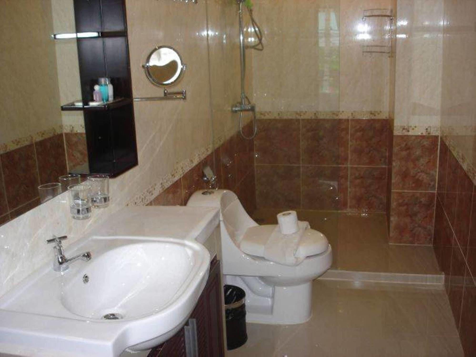 Royal Q & D Suites Pattaya Εξωτερικό φωτογραφία