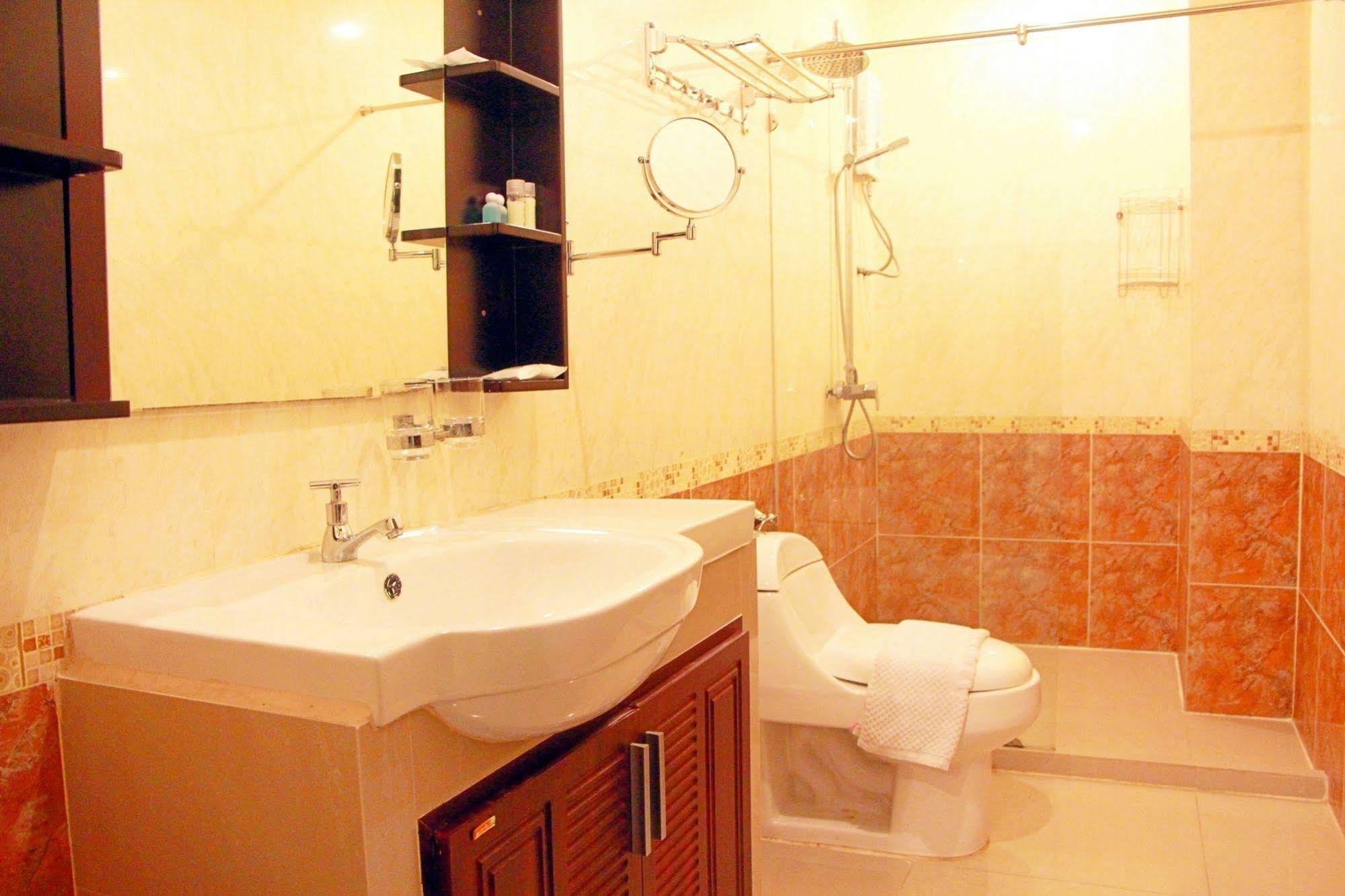 Royal Q & D Suites Pattaya Εξωτερικό φωτογραφία