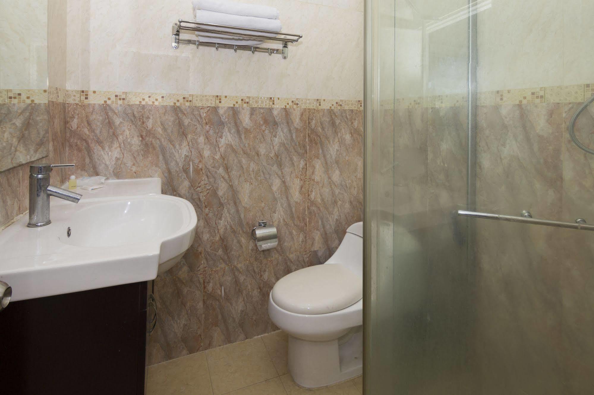Royal Q & D Suites Pattaya Εξωτερικό φωτογραφία