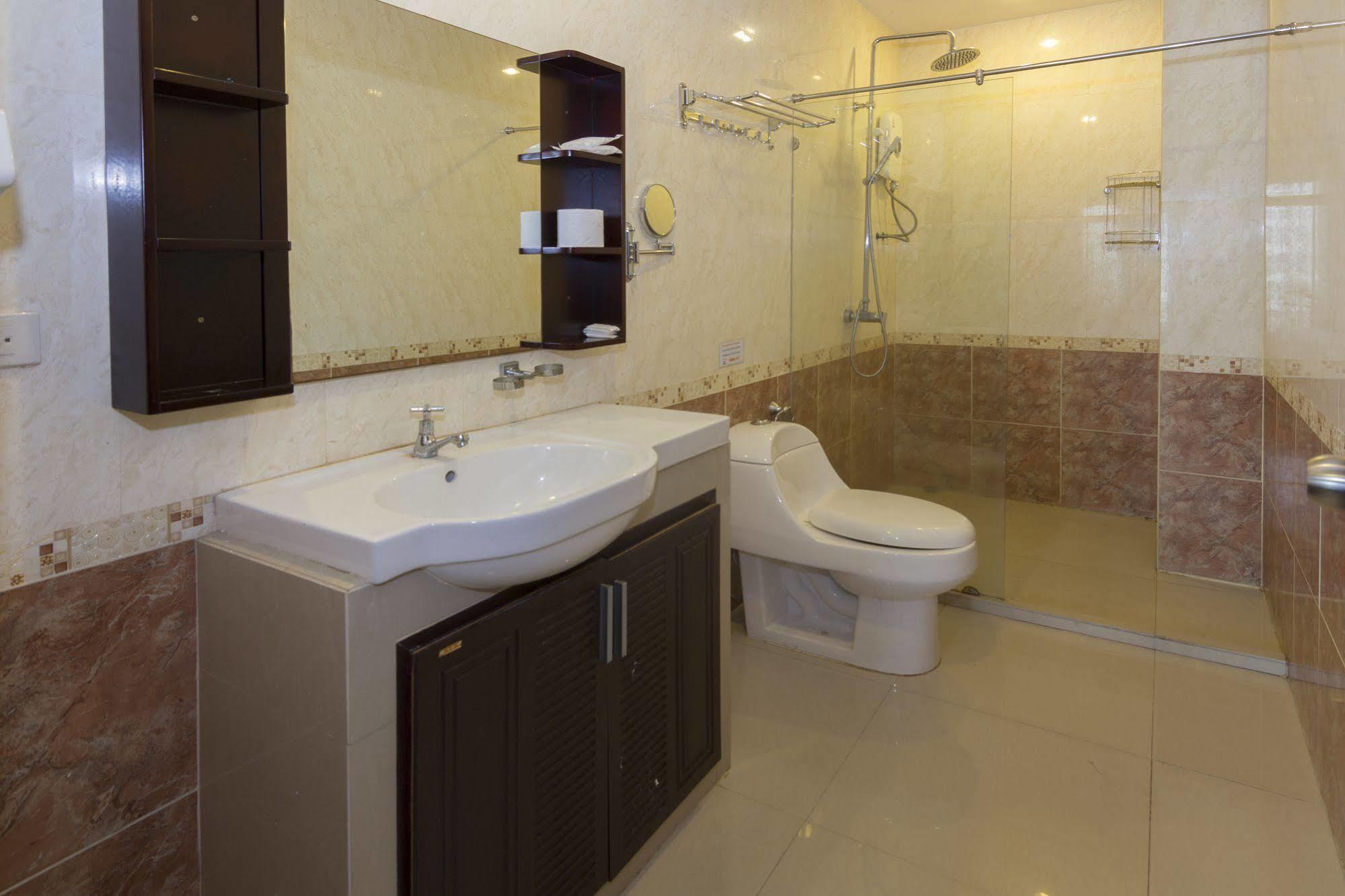 Royal Q & D Suites Pattaya Εξωτερικό φωτογραφία