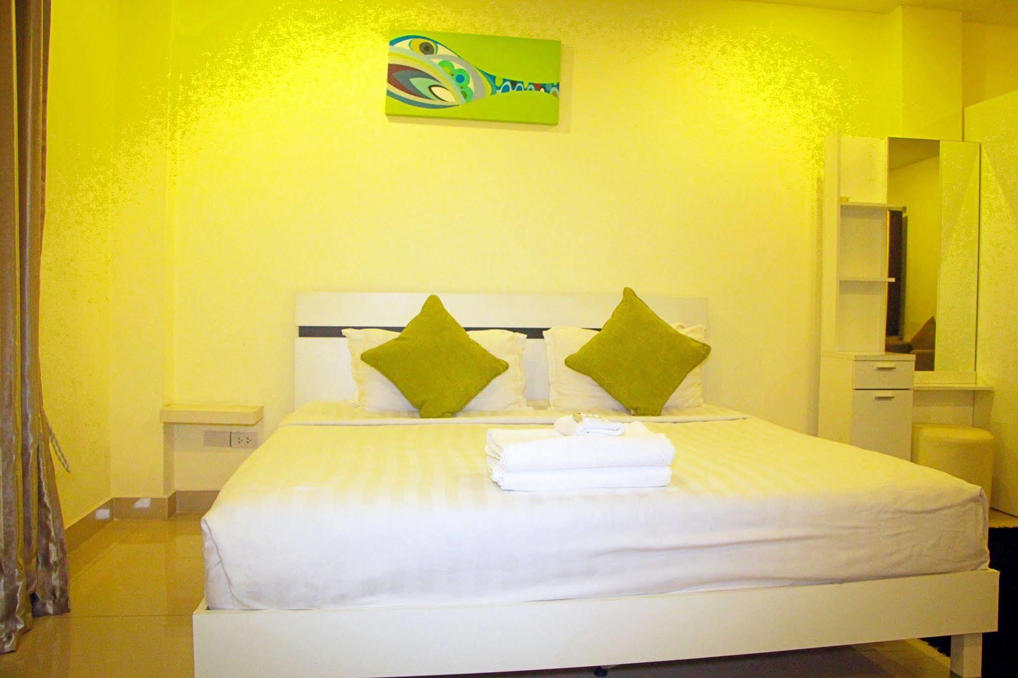 Royal Q & D Suites Pattaya Εξωτερικό φωτογραφία