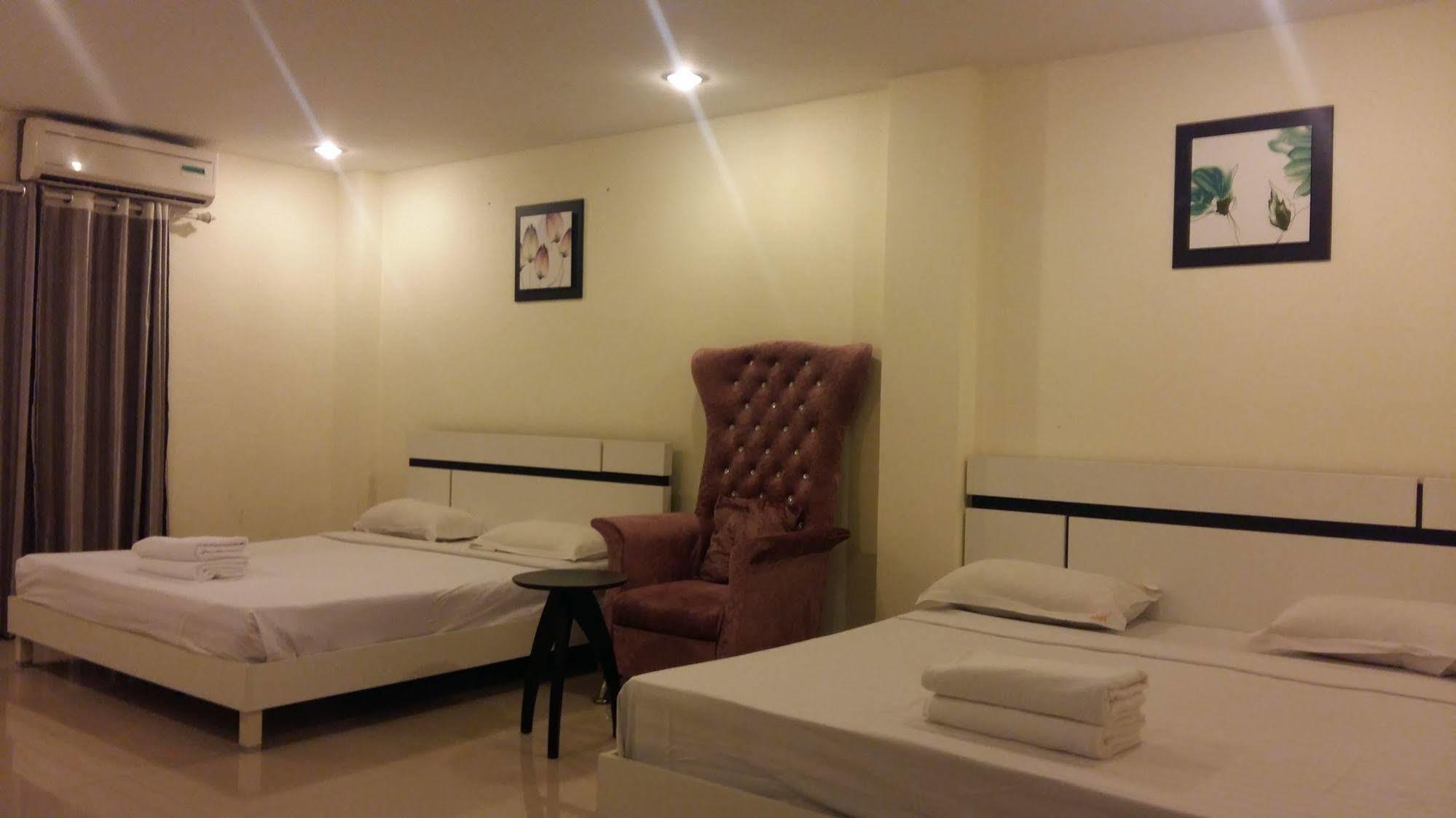 Royal Q & D Suites Pattaya Εξωτερικό φωτογραφία